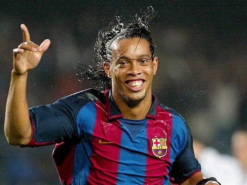 Ronaldinho mắc Covid-19